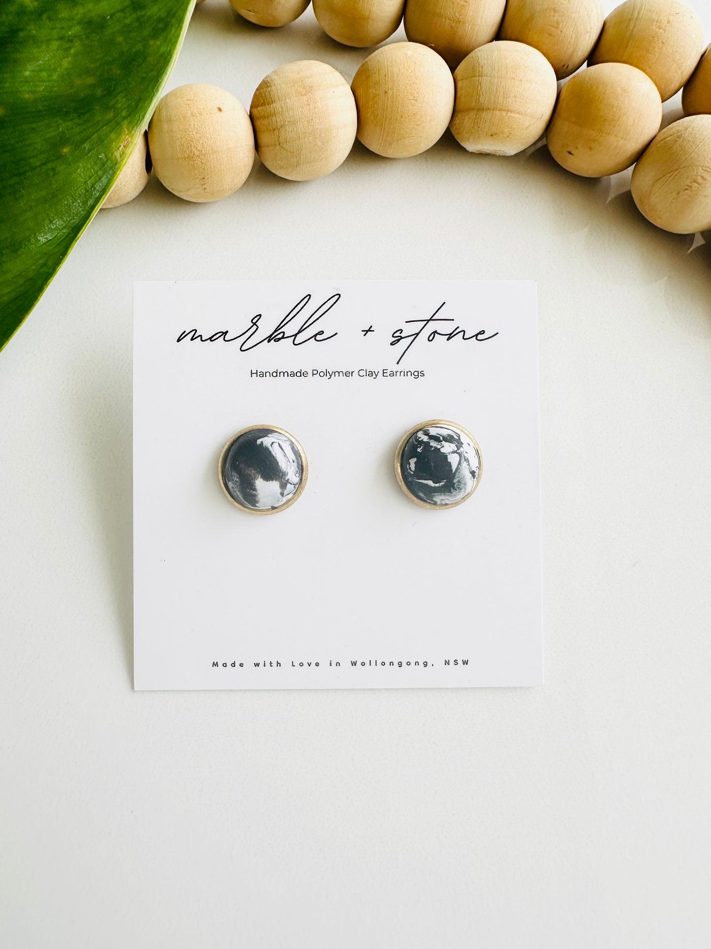 Ball stud - silver with black, white and tan