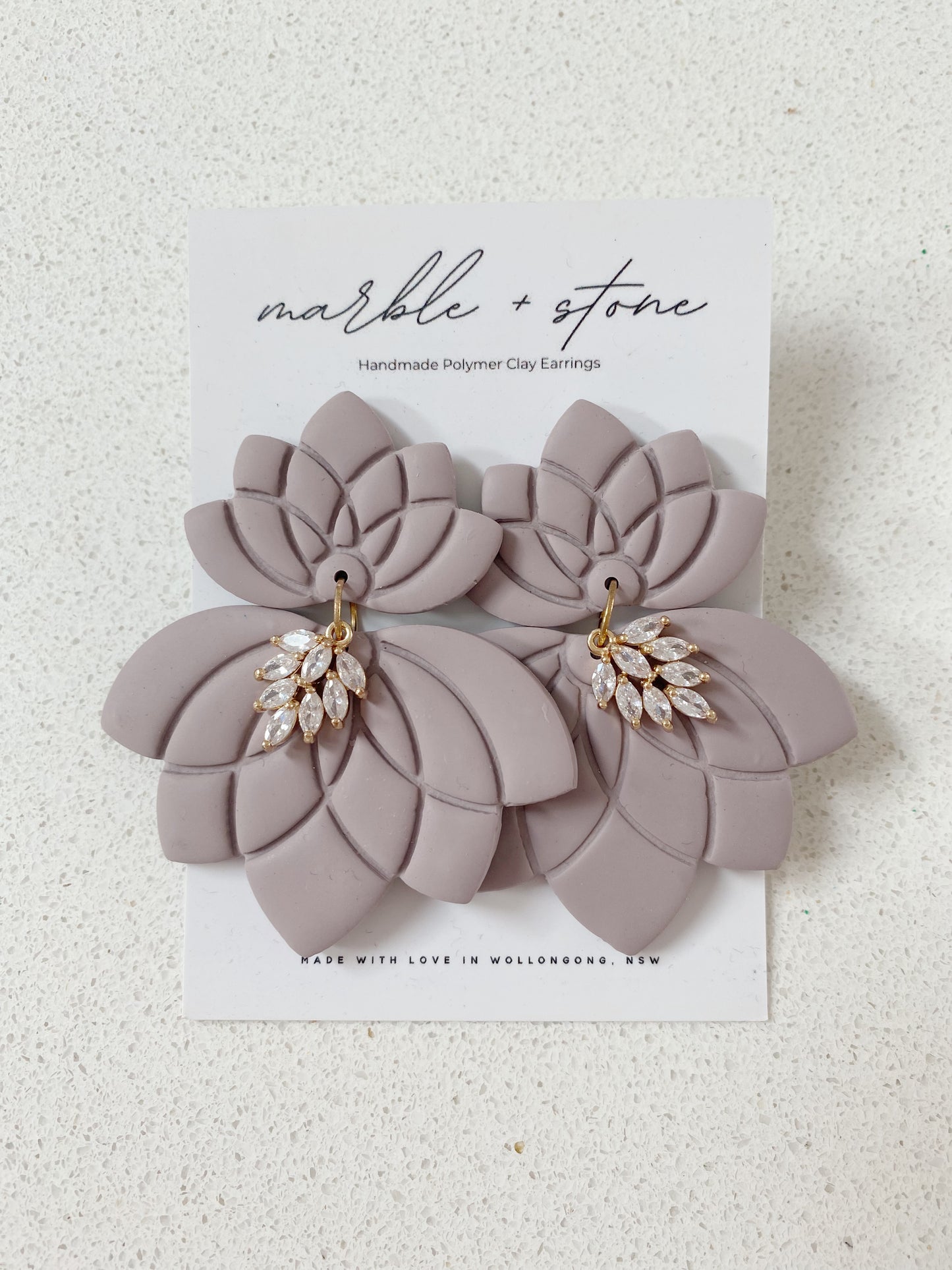 Double lotus - pecan with charm
