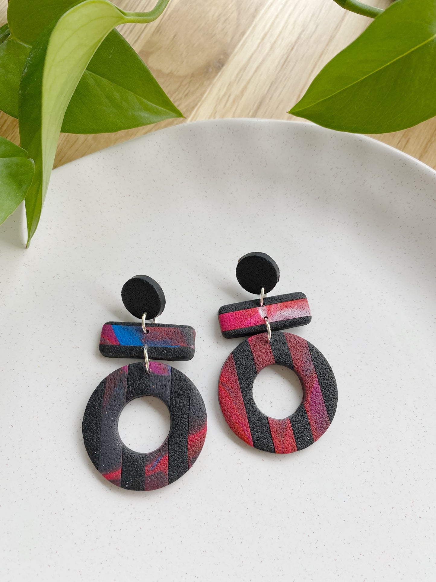 Black stripes and pink mix