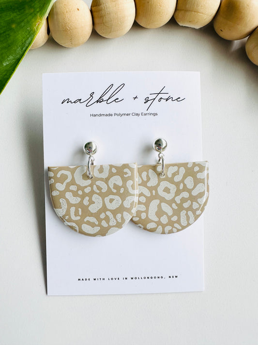 Josie - deep linen and white