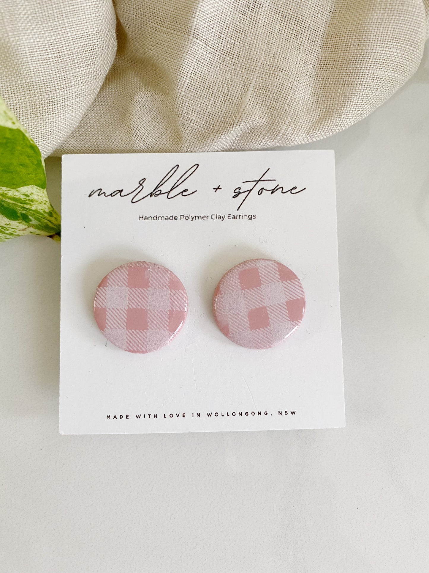 Mega stud - dusty pink gingham